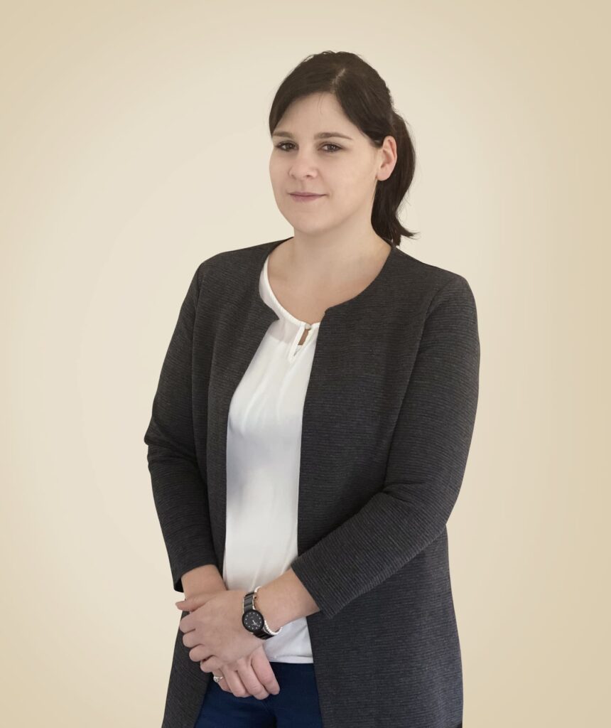 Karin, Mitarbeiterin im Team der Lohnverrechnung und Buchhaltung